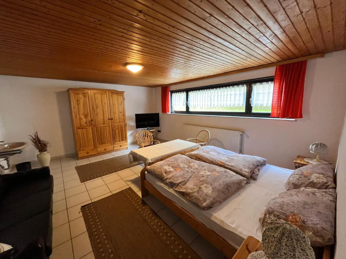 Pension Ernst Im Herzen Des Pfaelzerwaldes Mit Kueche Hotel Elmstein Ngoại thất bức ảnh